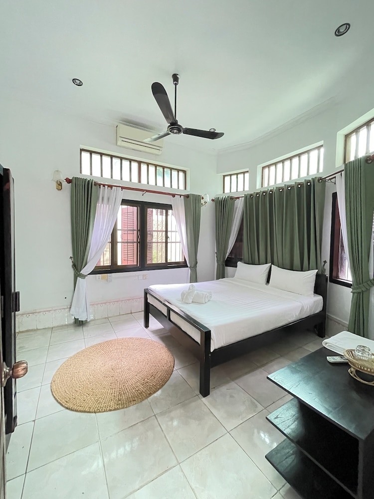 URBAN ANGKOR VILLA