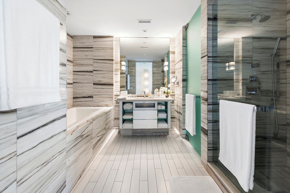 Luxury Vacation Rentals in South Beach by LRMB