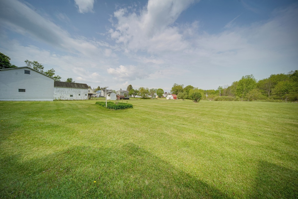Historical Magnesia Springs Home, Near Kayaking! view 5
