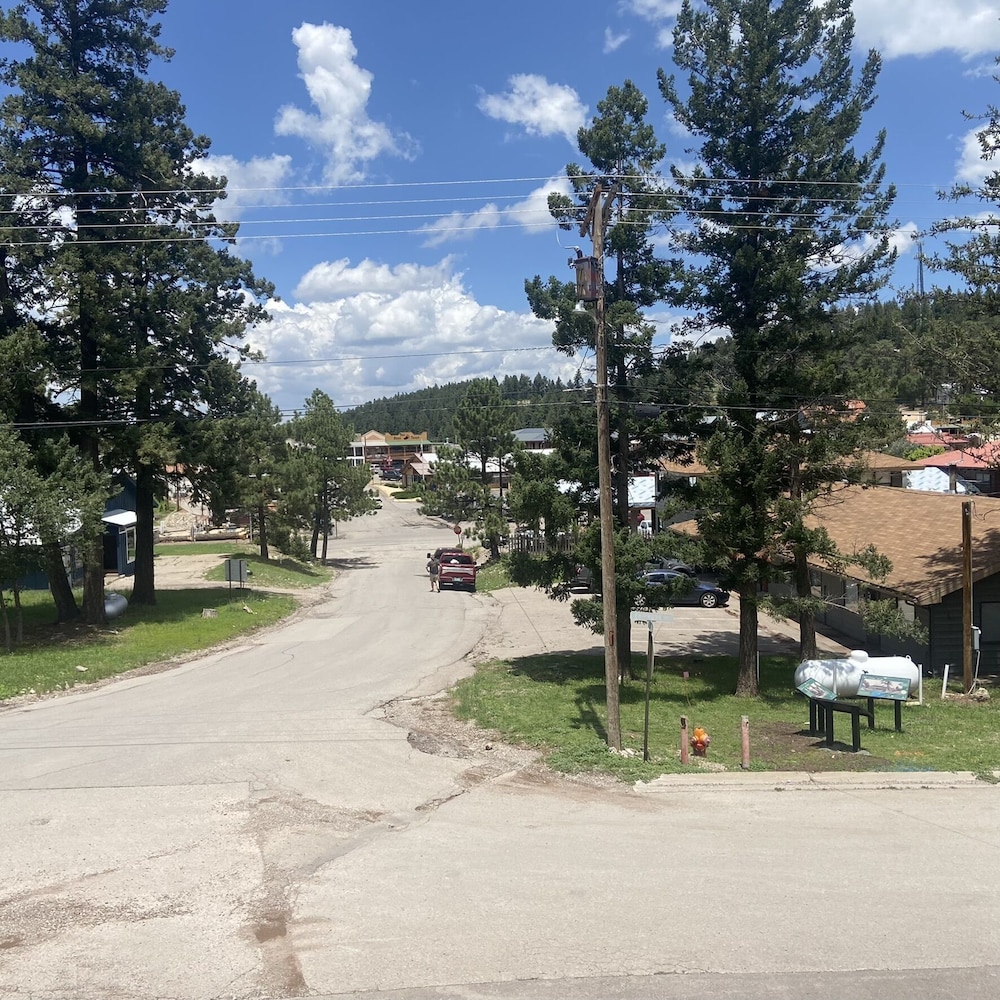 Summit Inn