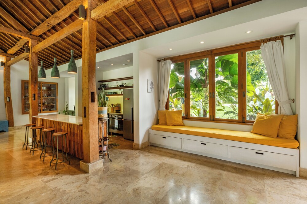 Private Pool Villa in ubud with Jungle View