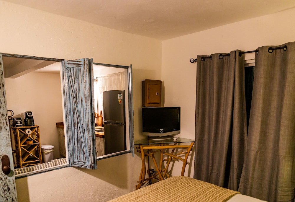 Miraflores 2 BR by Casago