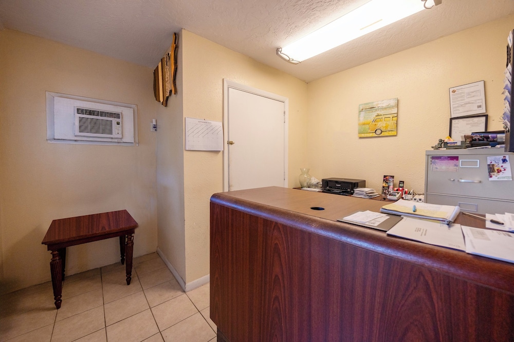 Siesta Motor Inn By Townhouse Kennedy Space Center Titusville I 95