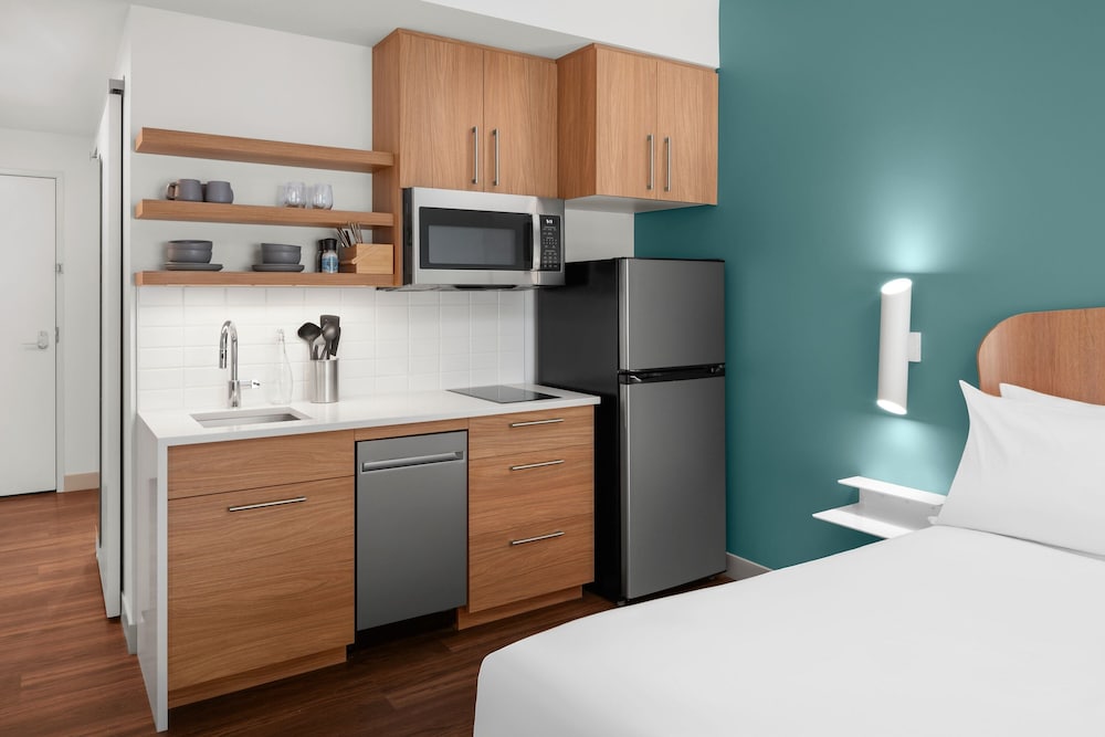Fort Myers Vacations - Element Charlotte Uptown - Property Image 35