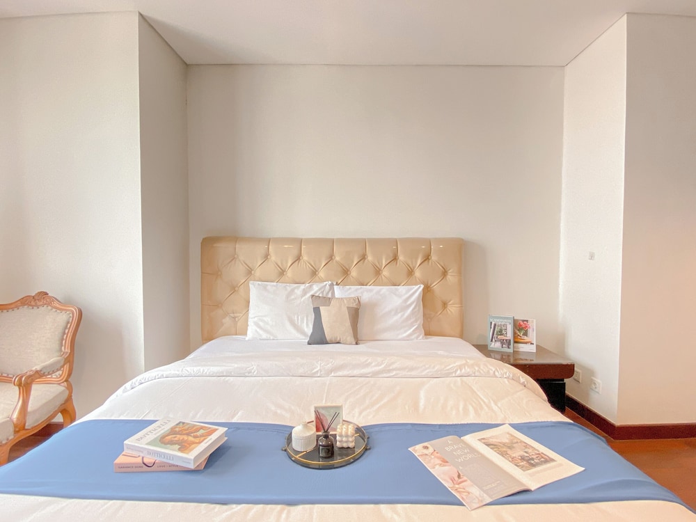 Big and Cozy 3BR Apartment Lucky Tower Residence