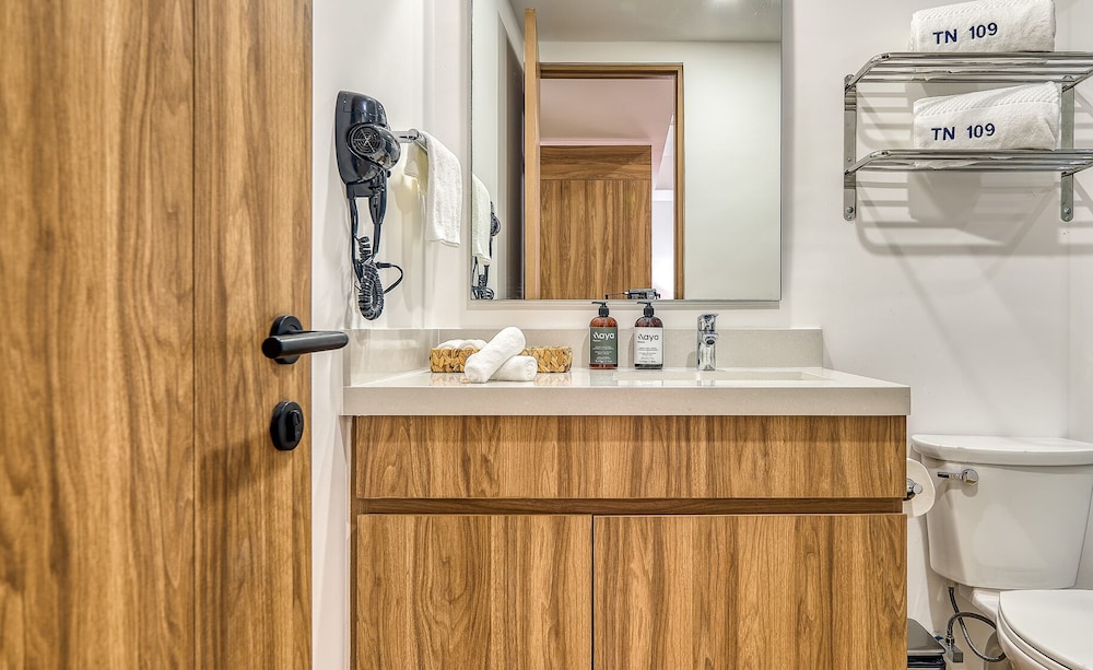 Harbor 171 by Naya Homes
