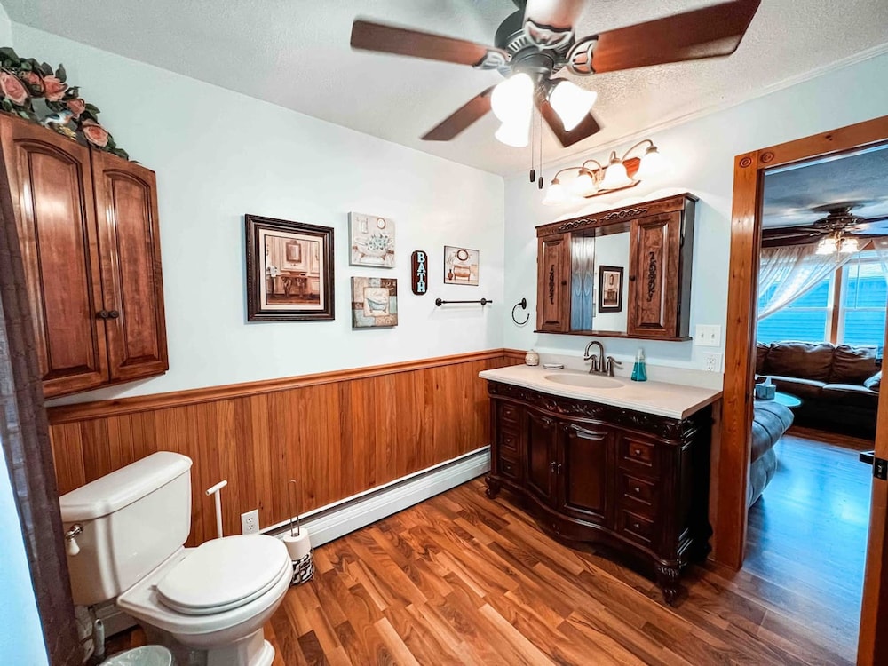 3 bd 10 min to Dwtwn Washer-dryer