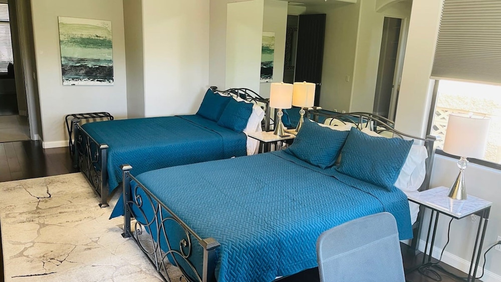 Luxury Contemporary Sanctuary w/ Pool and Views!
