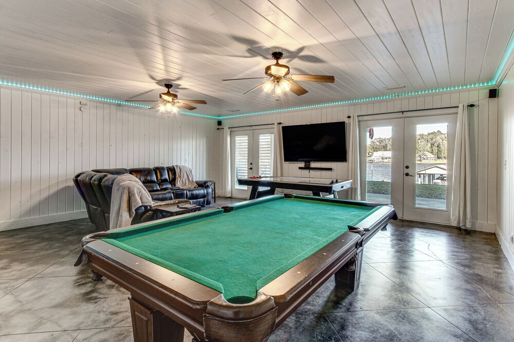 Tranquil Gantt Lake Home w/ Deck & Patio!