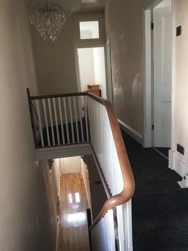 Darlington Delight - Spacious 3 Bedroom House