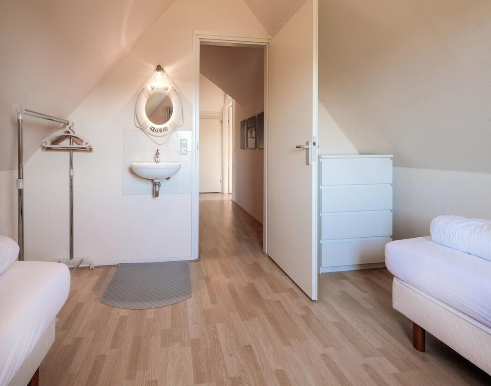 Charming Villa With Terrace Near Forest