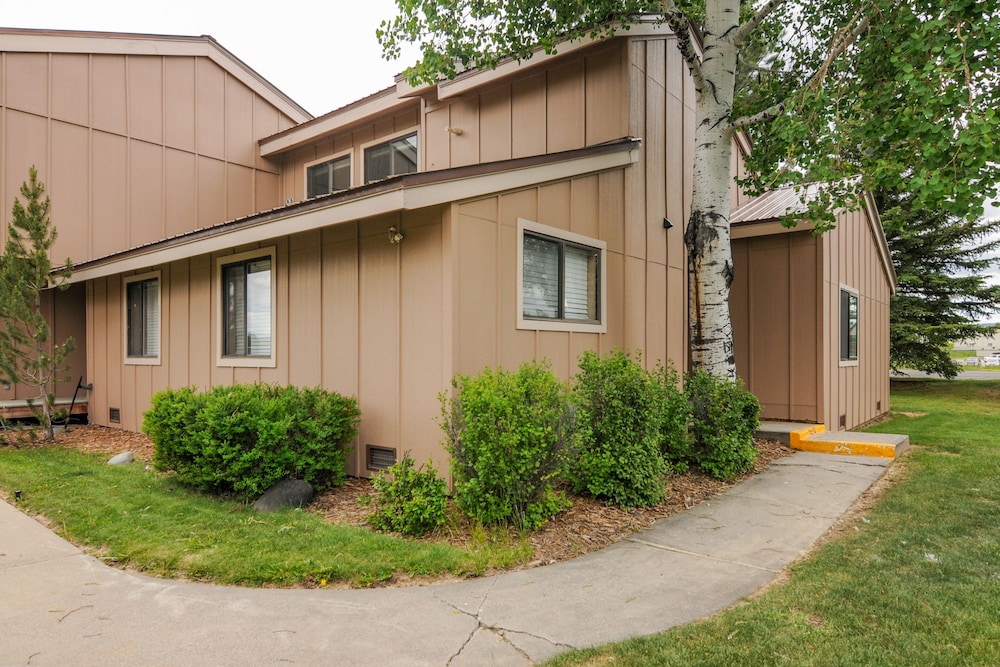 Pagosa Springs Condo w/ Patio, 4 Mi to Hot Springs view 4