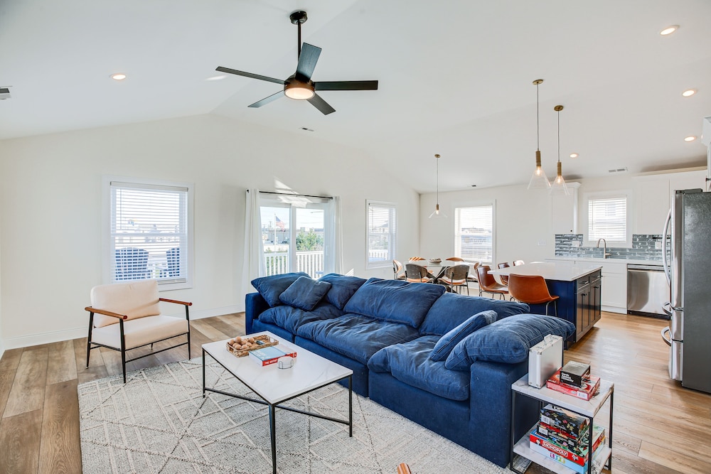 Wildwood Vacations - Spacious Wildwood Condo < Half-mi to Beach! - Property Image 1