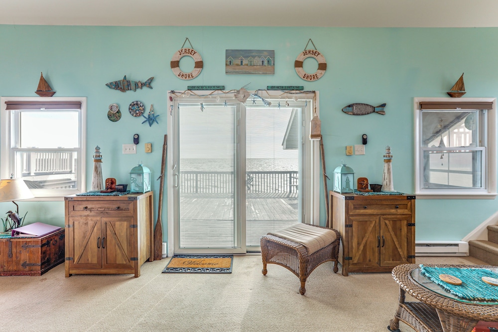 Walk to Public Beach: Bayfront Jersey Home w/ View