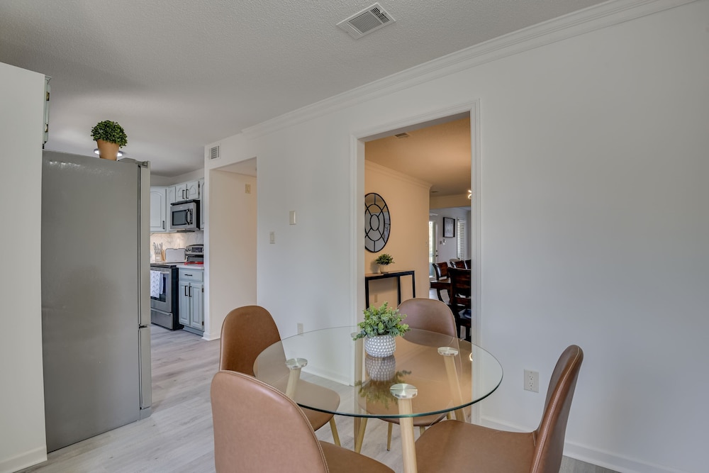Beautiful 3BR Townhouse