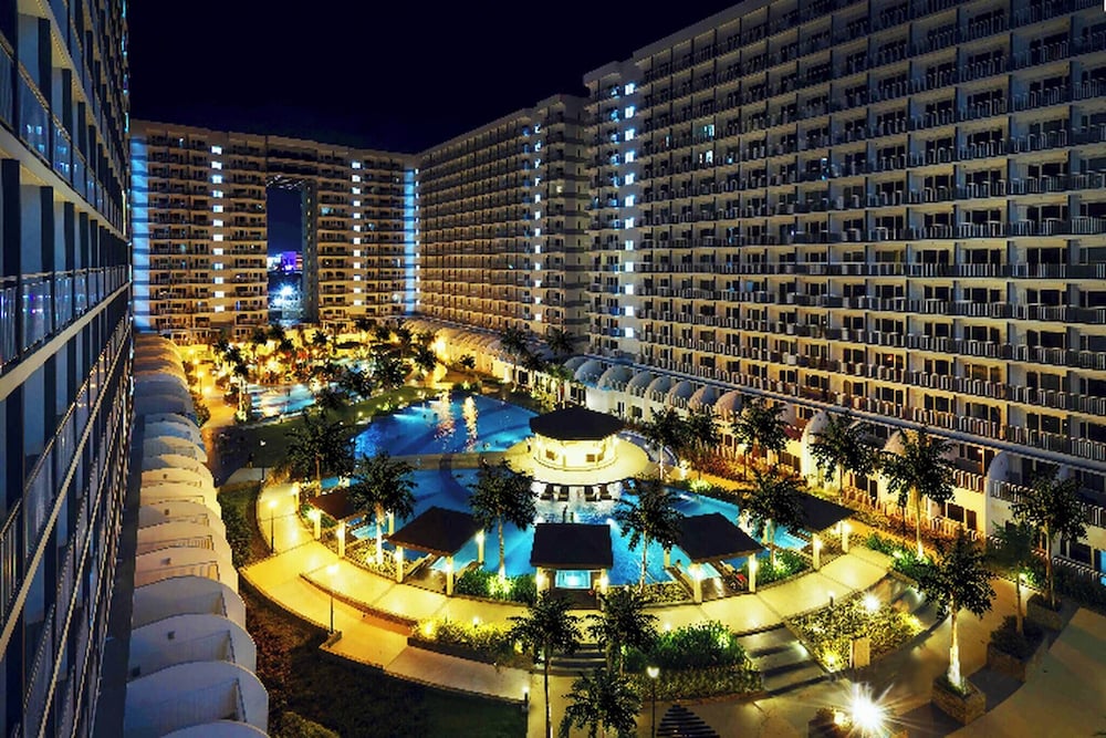 Urban Retreat at Shell Residences With Netflix 300mbps Wifi
