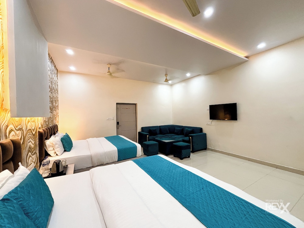 Hotel Diamond Palace