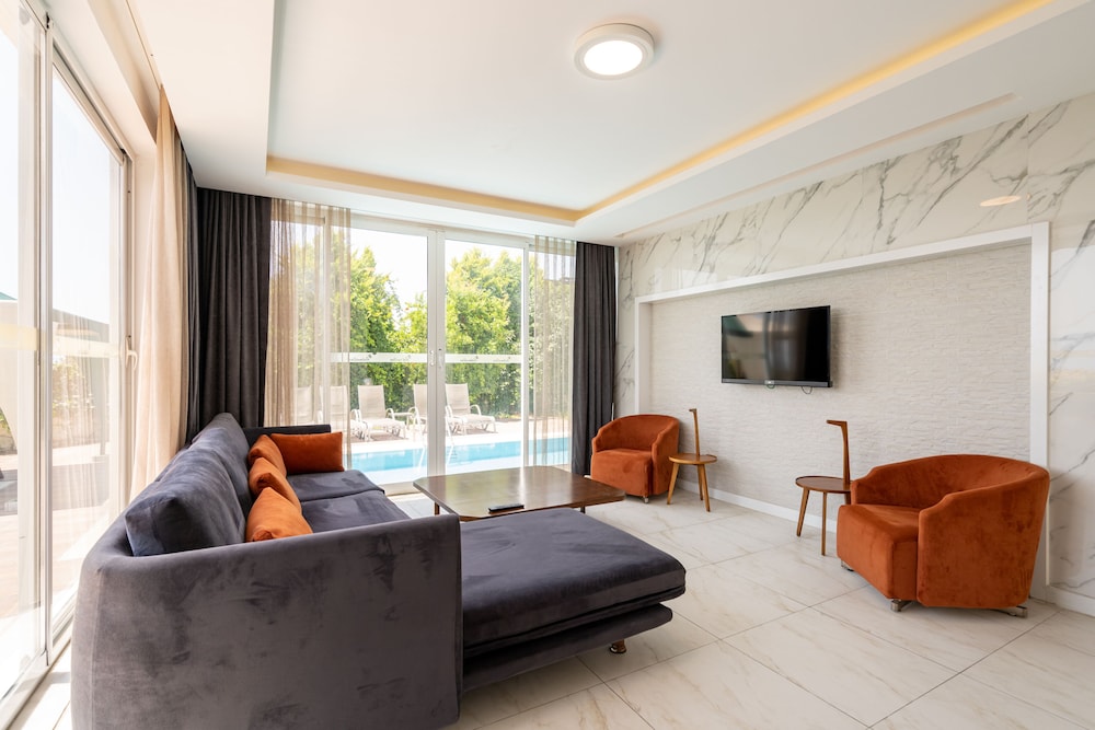 Adavillas en Kusadasi — hotel room