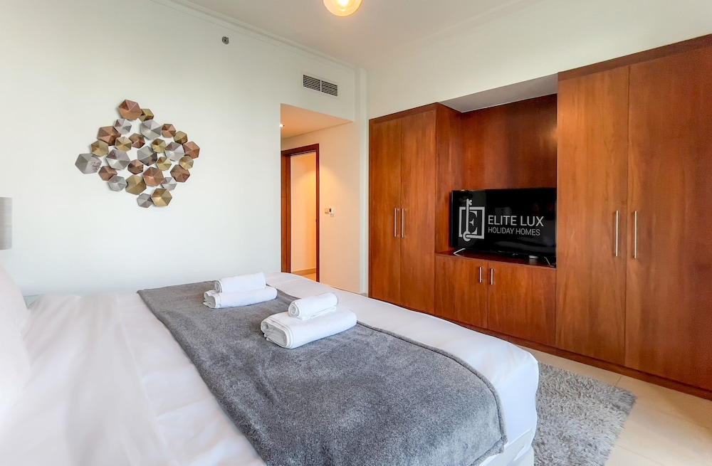 Elite LUX Holiday Homes - 3BR Full Burj Khalifa Fountain Views in Downtown