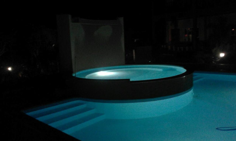 Tamarind Twin Resort