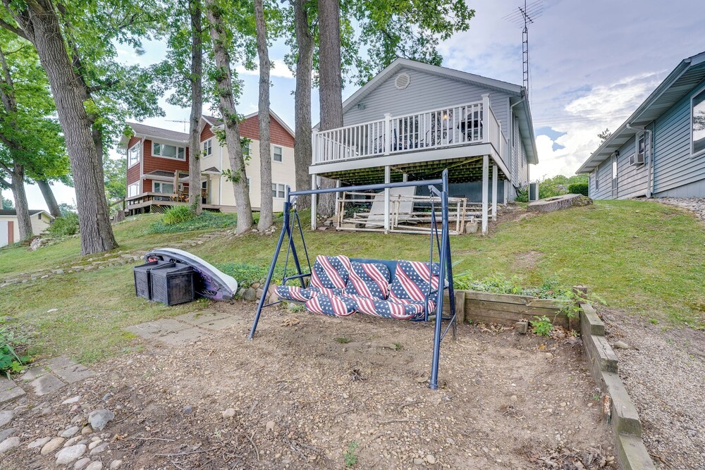 Dock & Kayak - Waterfront Retreat on Gilead Lake!