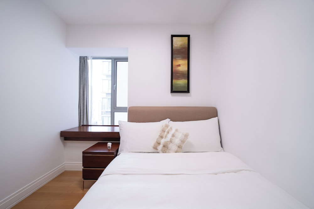 Tyms Family 2BR 1BA Apt Xujiahui Center