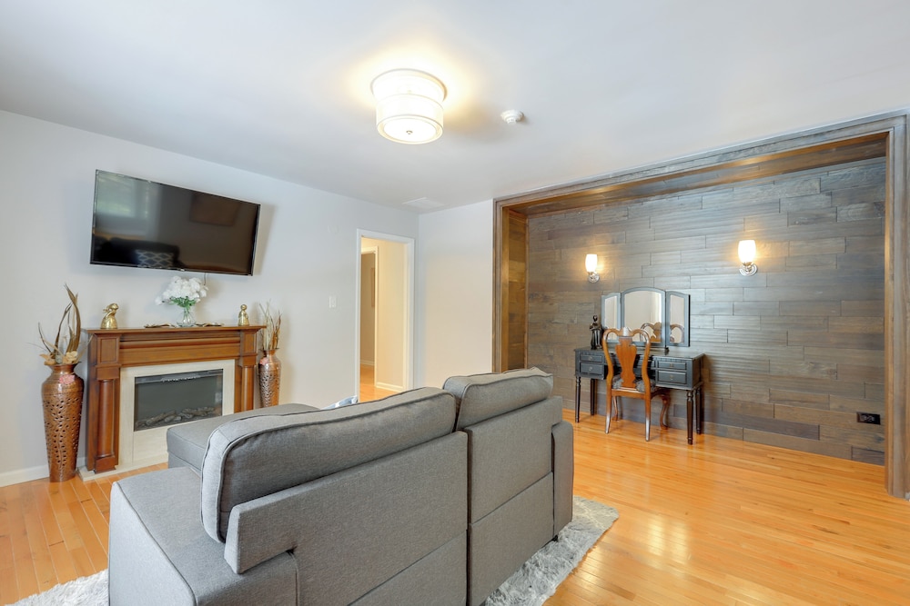 Ideal for Reunions & Retreats: Brooks Getaway!