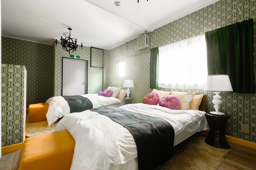 hotel room