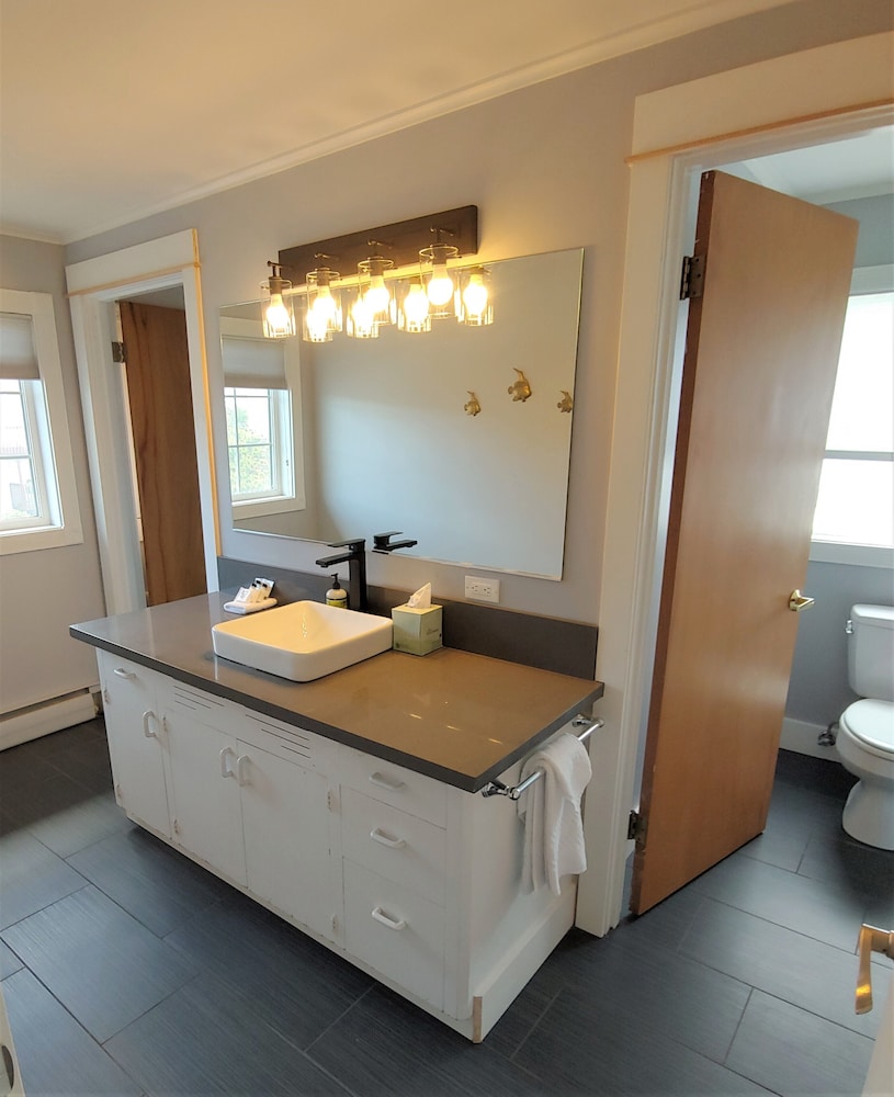On the Beachfront Vacation Rentals