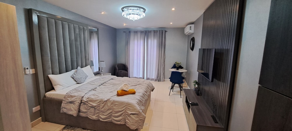 The Lennox Abode view 4