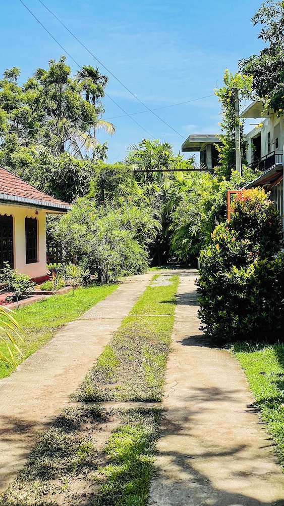 Randi Guest House