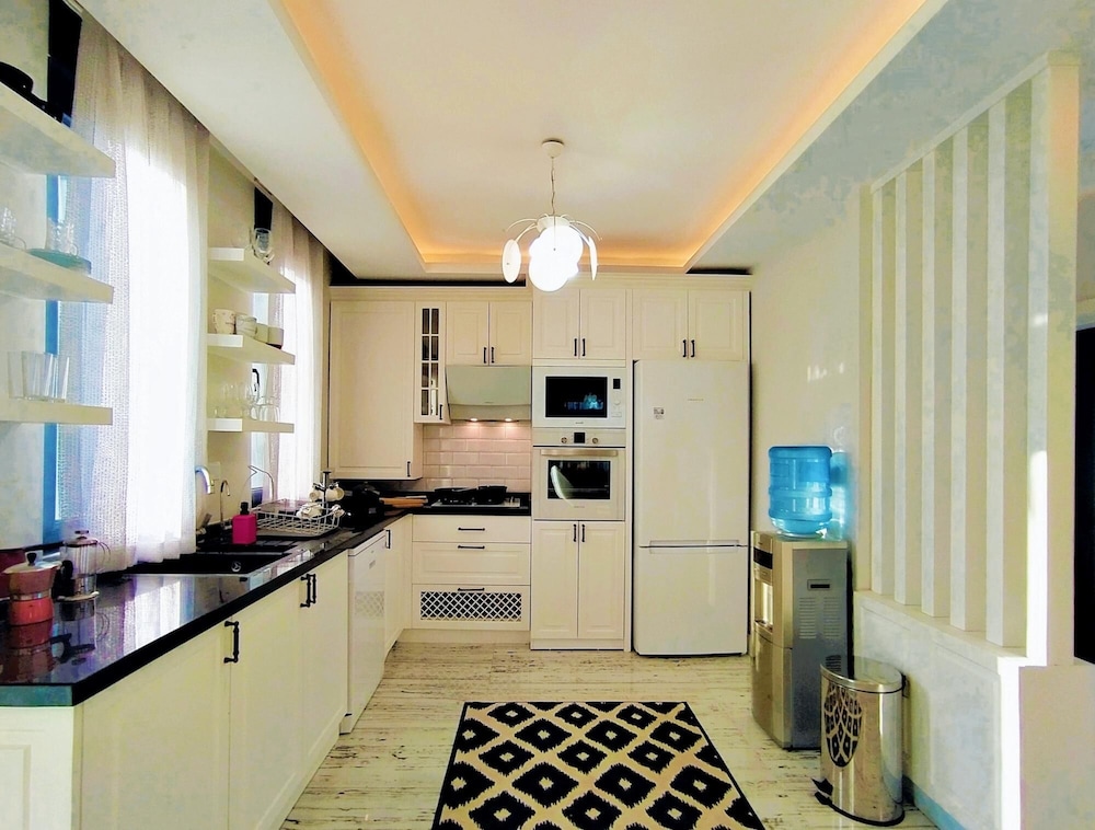 3 Br Apertment in Aksu