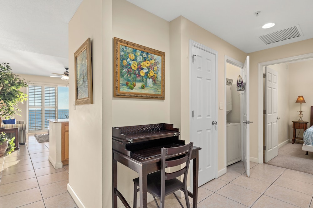 Beachfront Bliss Awaits: 2-bed, 2-bath Condo at Sterling Reef - Sleeps 6!