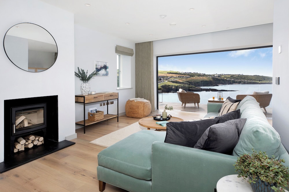 Bovisand Harbour by Smart Welcomes
