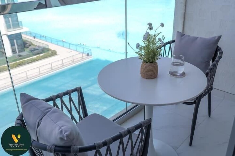 Vogue Lagoon District One Residence