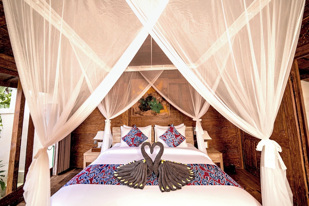 Lanturan Ubud-Villas