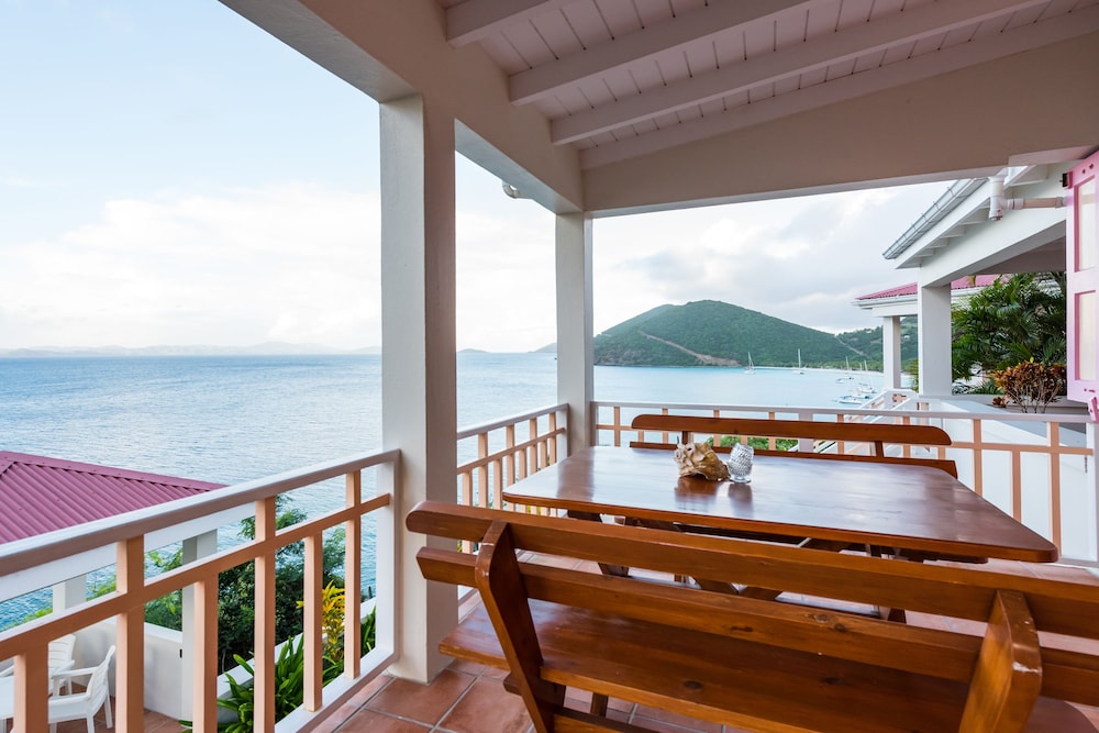 White Bay Villas and Beach Club