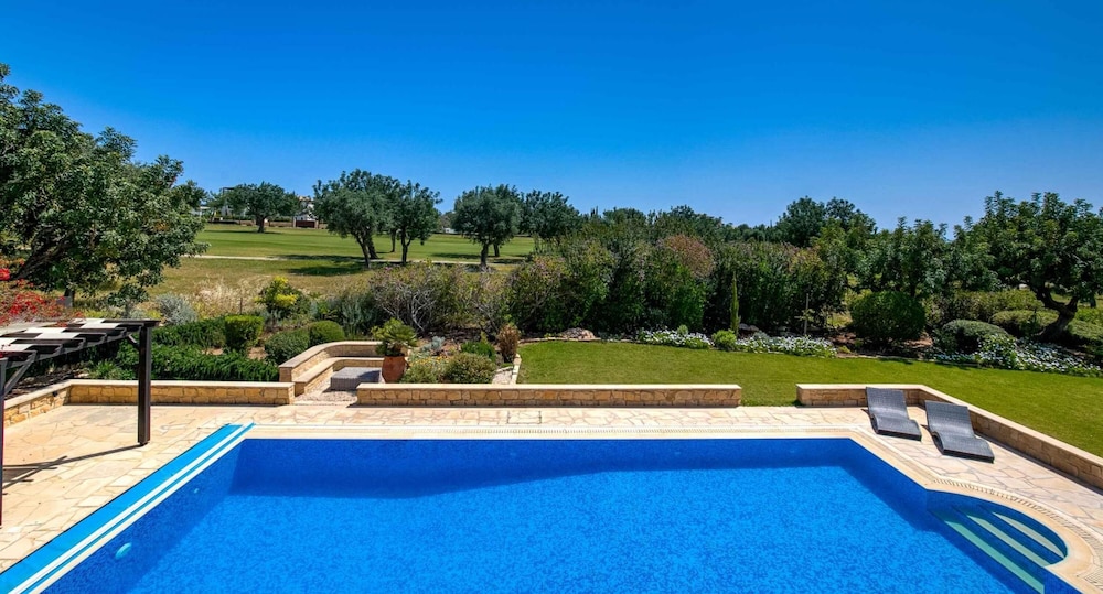 Villa 327 Galinios in Kouklia