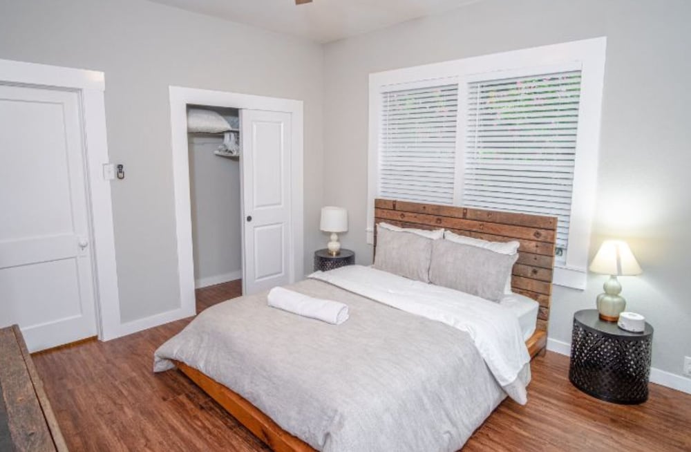 Remodeled Modern 1br/1ba Apt2 Near Dtwn 5min Pearl view 4