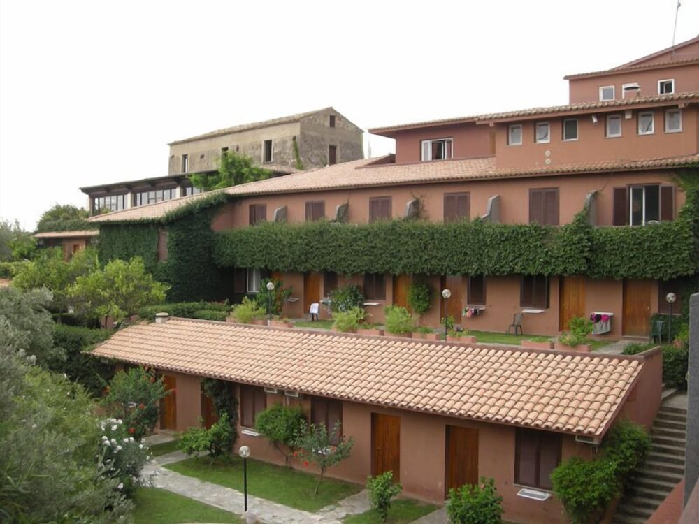 Hotel Villaggio Calaghena - Image 1