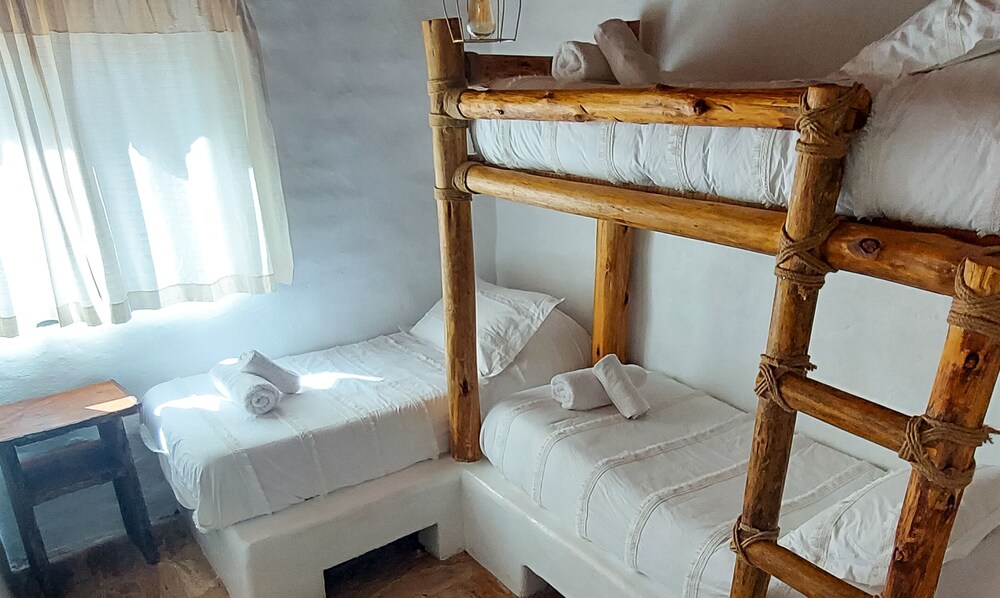 Cinco Cumbres luxury Camp & Eco Lodge