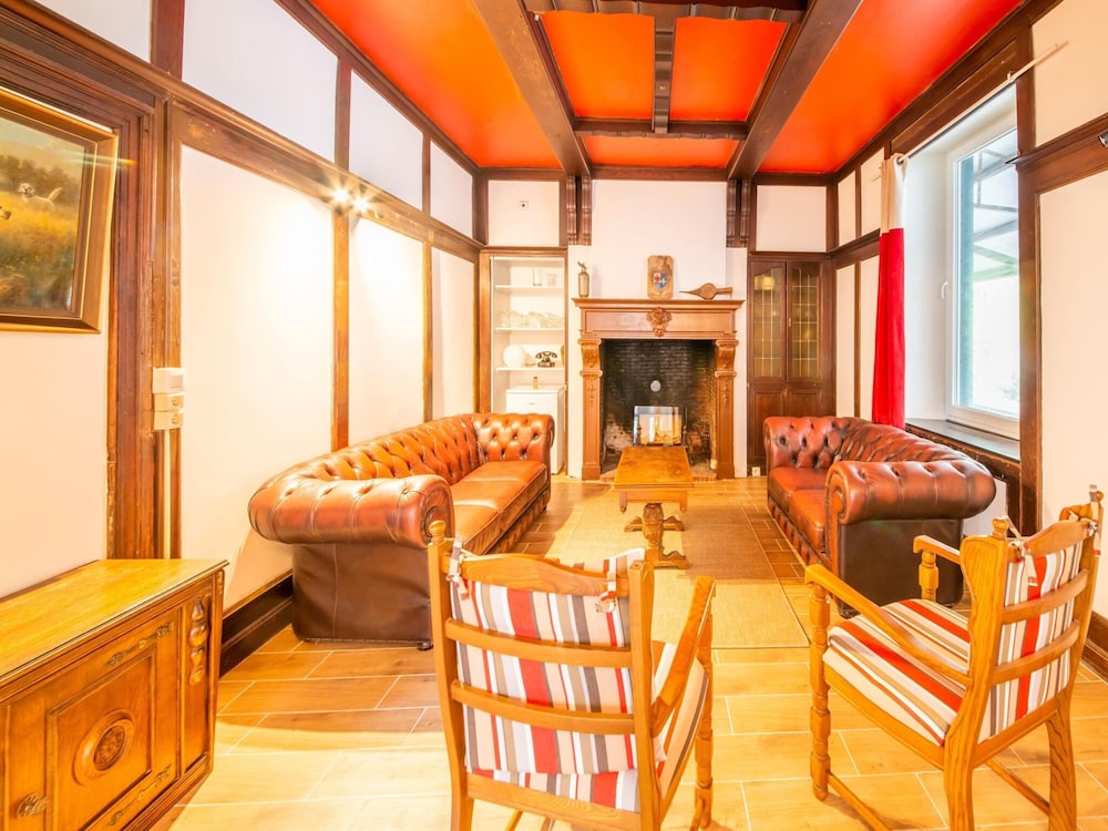 Holiday Home in Falaen by Chateau Montaigle