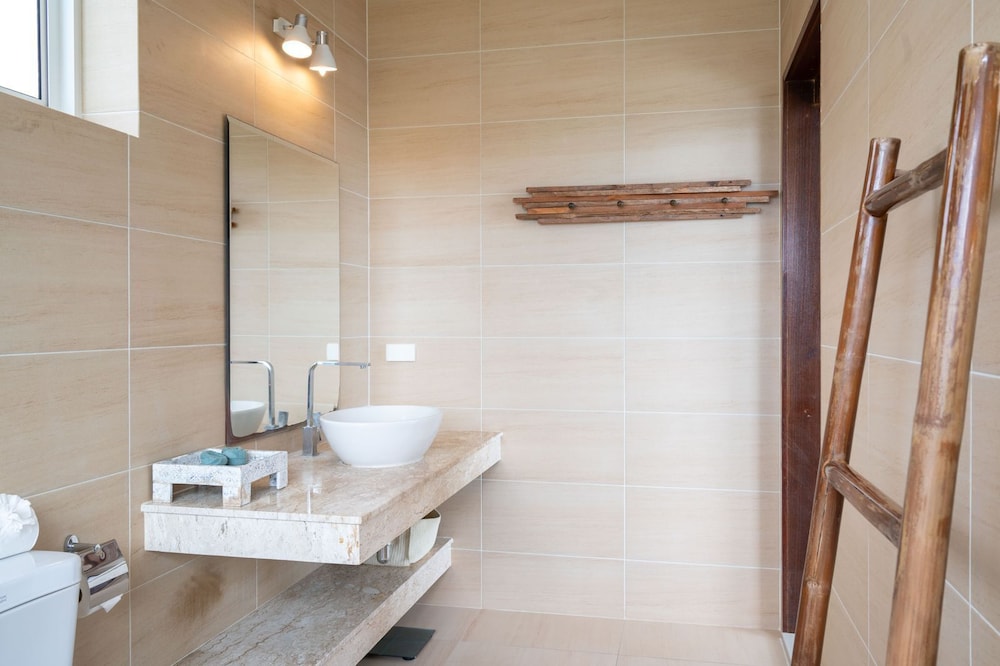 2bedVilla Near Fisherman's Village KBR52