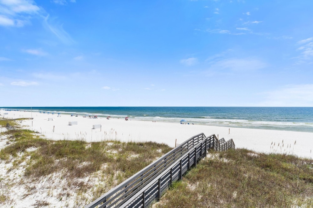 Casa Playa at Eleanor Beach