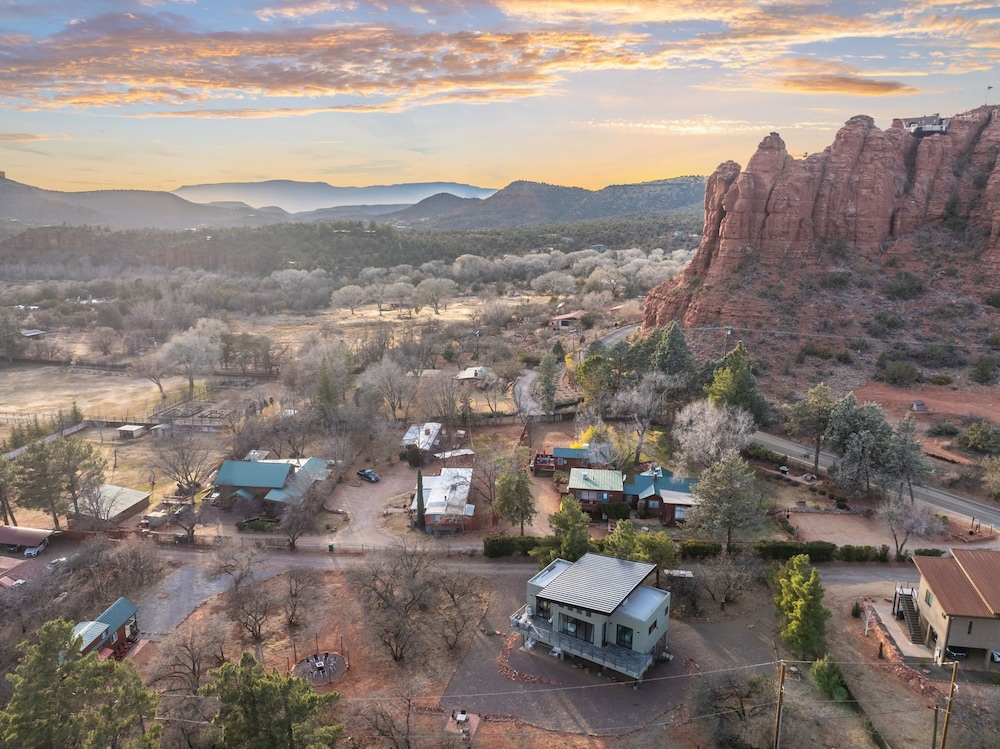 NEW Moondance Red Rock Retreat Epic Views