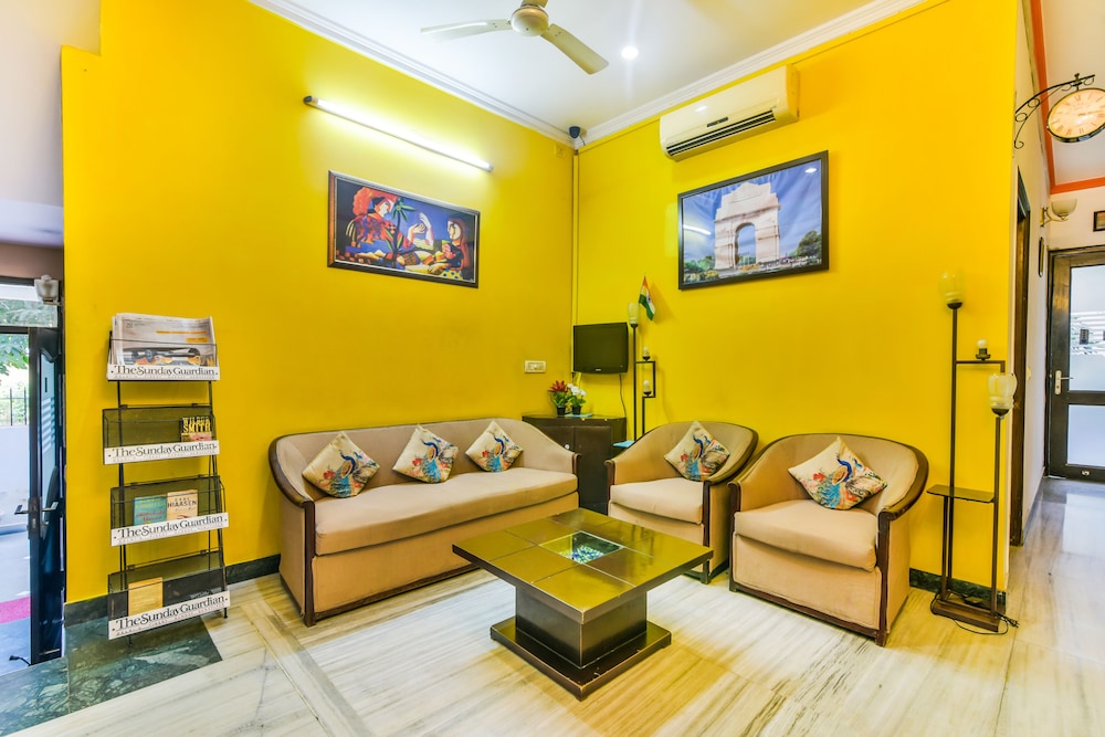 Lobby & Reception