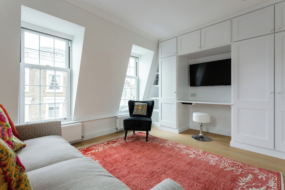 Edge Street IV by Onefinestay