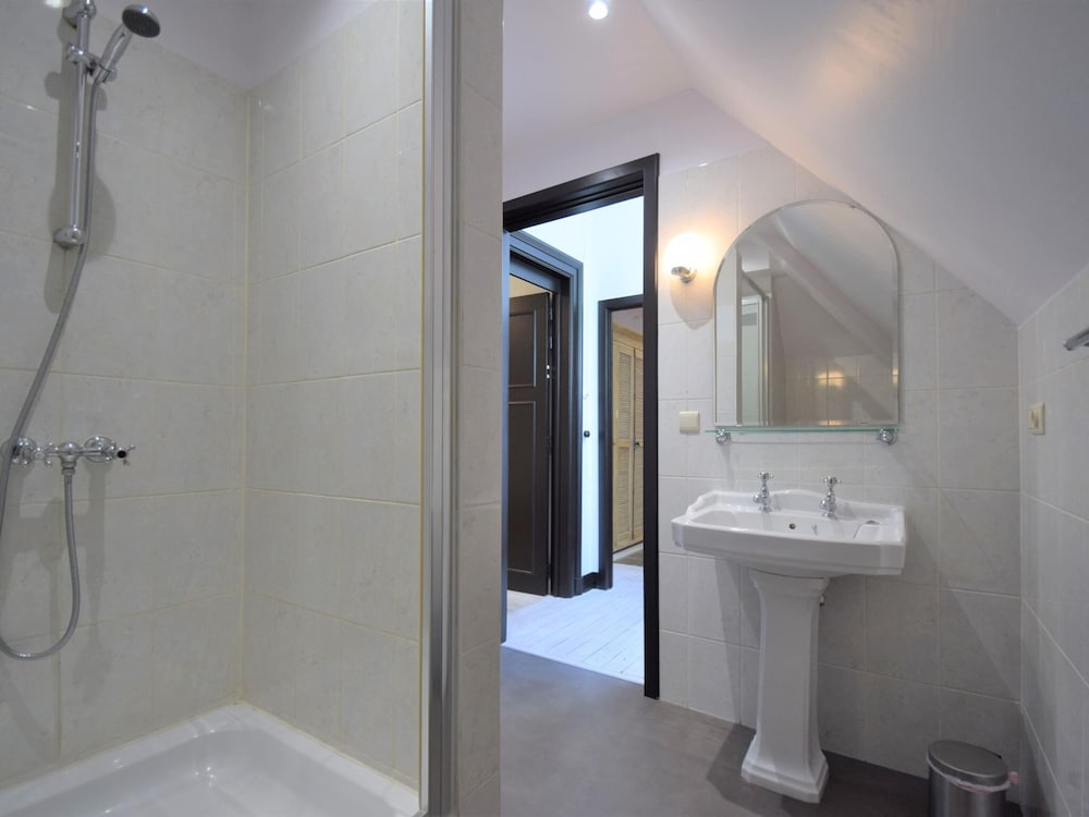 Vintage Villa with Hot Tub & Infrared Sauna in Ardennes view 2