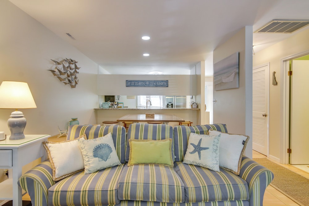 1 Mi to Bethany Beach: Quiet Home w/ Pool Access