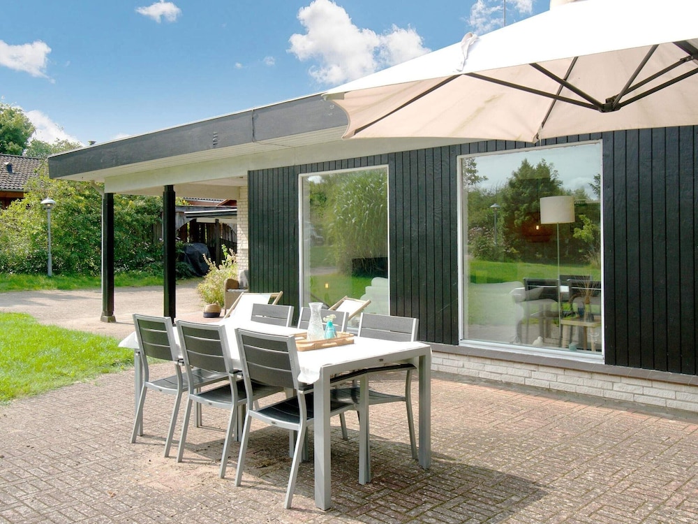 8 Person Holiday Home in Asnaes